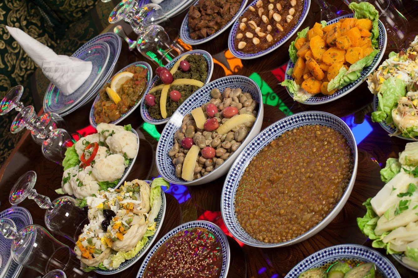 Repas marocain traditionnel à Fès